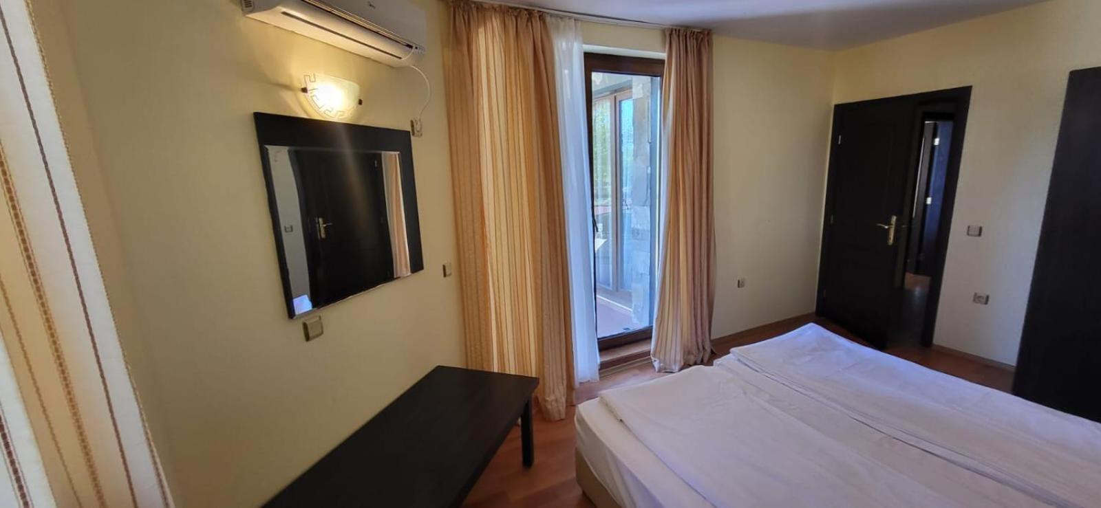 South Beach Hotel - New Management And Free Beach Access Tsarevo Buitenkant foto