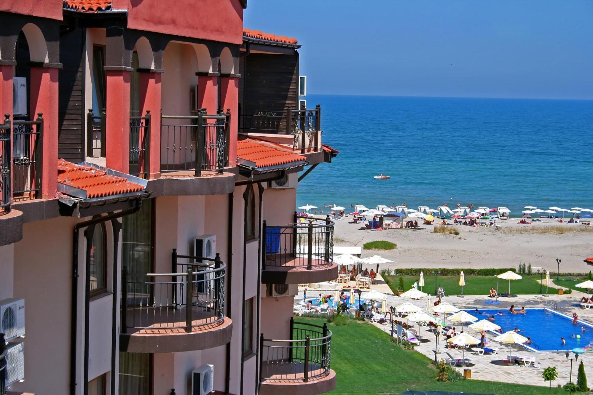 South Beach Hotel - New Management And Free Beach Access Tsarevo Buitenkant foto