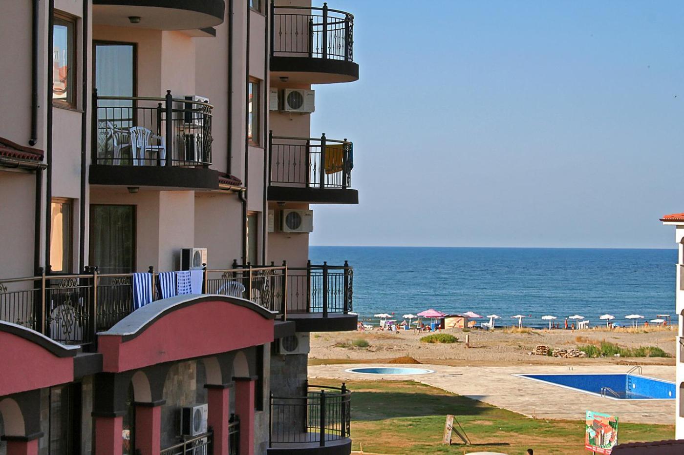 South Beach Hotel - New Management And Free Beach Access Tsarevo Buitenkant foto